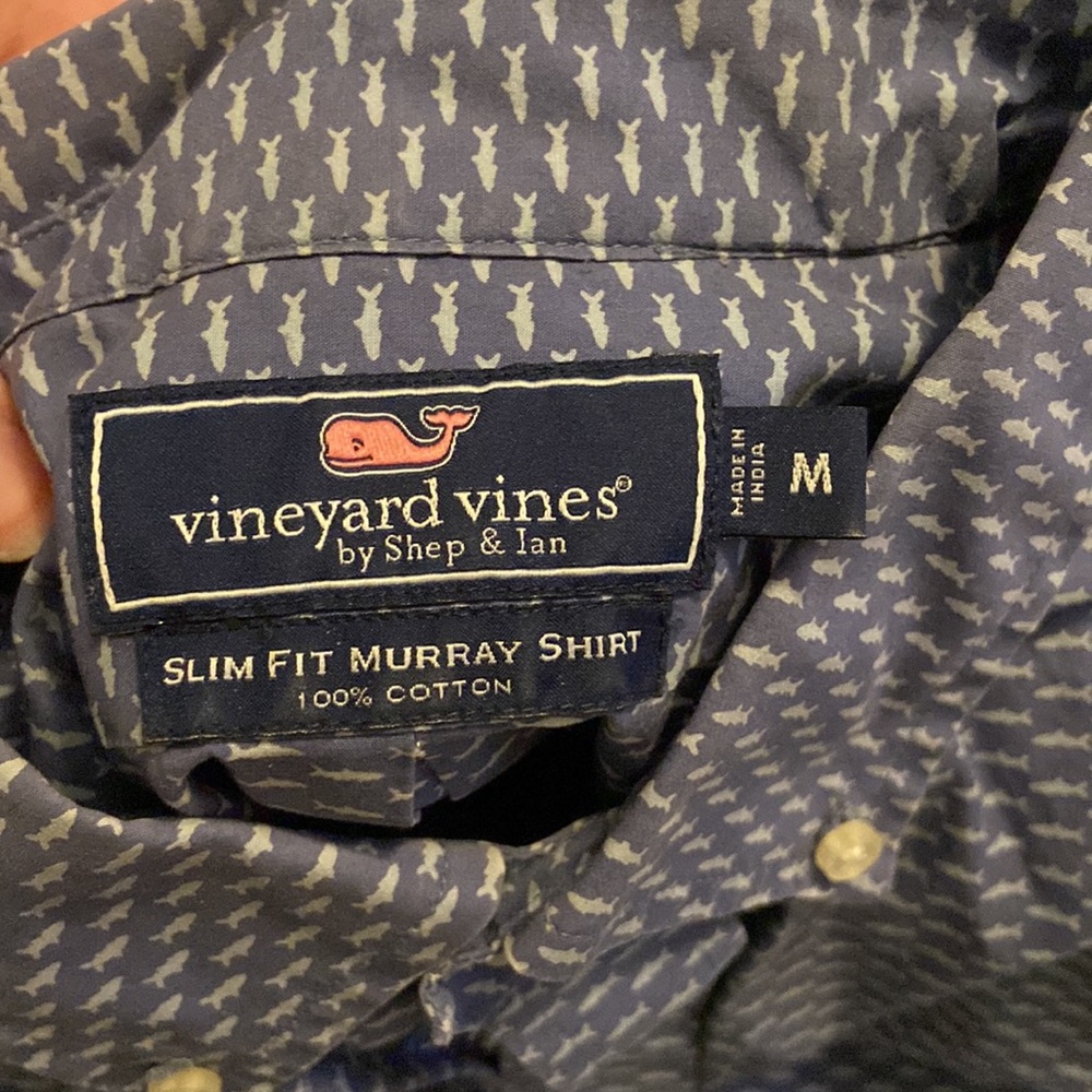 Vineyard Vines shark button down - Picture 4 of 4